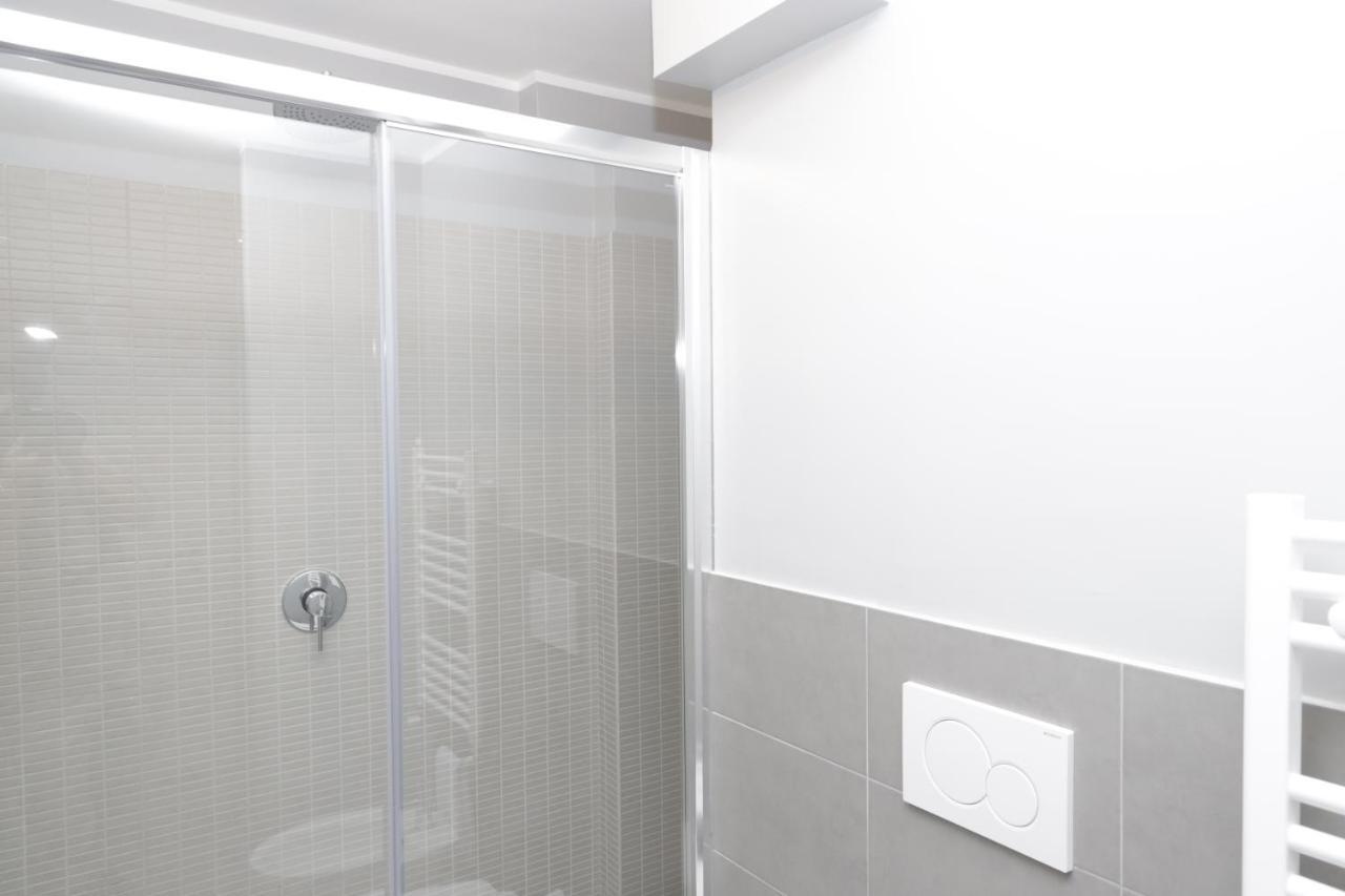 Hemeras Boutique Homes - 2 Luxury Apartments In The City Center 밀라노 외부 사진