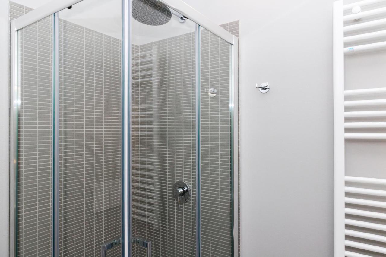 Hemeras Boutique Homes - 2 Luxury Apartments In The City Center 밀라노 외부 사진