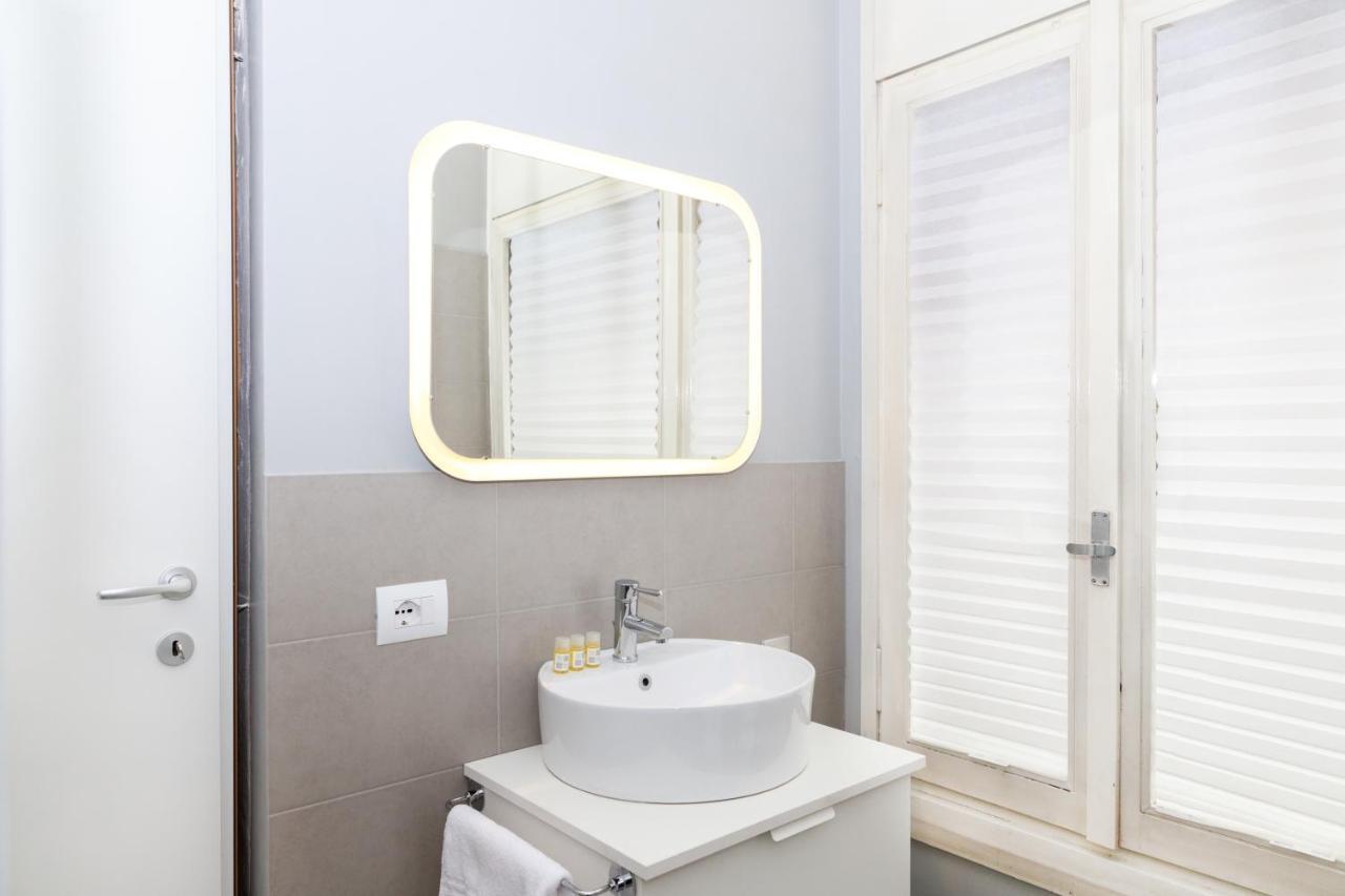 Hemeras Boutique Homes - 2 Luxury Apartments In The City Center 밀라노 외부 사진